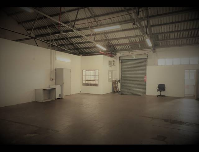 320M² WAREHOUSE TO LET IN MAITLAND